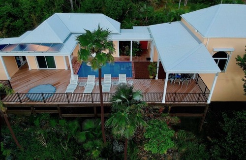 Estate Glucksberg and Grunwald Villa | Cloud Nine! Spectacular Sunsets, Privacy, Pool, Spa, AC, near town & beaches