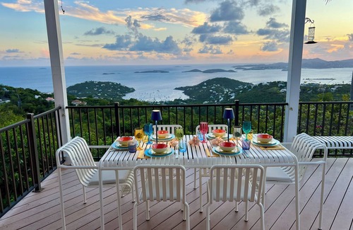 Estate Beverhoutberg and Esperance Villa | Cloud Nine! Spectacular Sunsets, Privacy, Pool, Spa & AC- Near Town & Beaches!