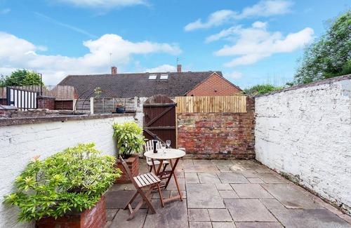 Congleton Cottage | Cloud View Cottage