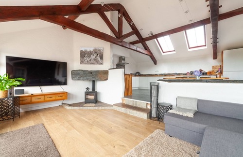 Mount Murray Cottage | Clougher Cottage - a holiday cottage that sleeps 4 guests in 2 bedrooms