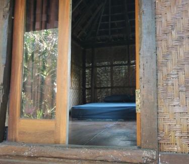 Sukasada House | CLOVE GARDEN