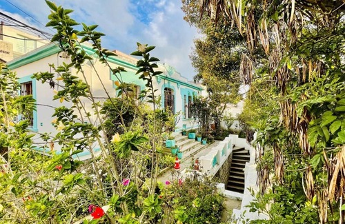 La Floresta Apartment | Clover House - Duplex Suite in the Cultural Heart of Quito