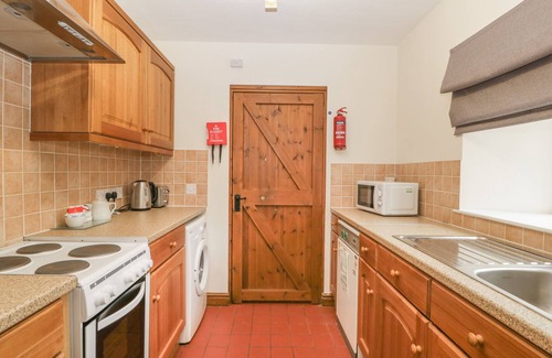 Hay-on-Wye Cottage | CLOVER PATCH COTTAGE, pet friendly, with a garden in Bromyard