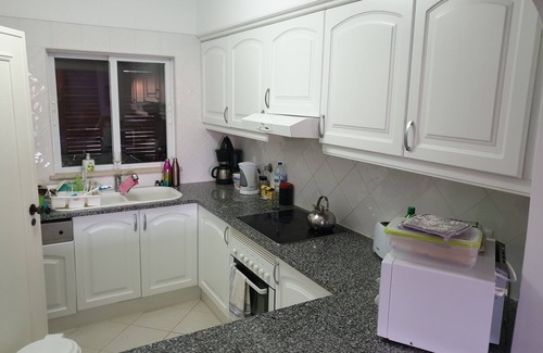 Alpouvar Apartment | Club Albufeira - Air conditioned, 2 beds 2 bath with Fibre WiFi throughout.