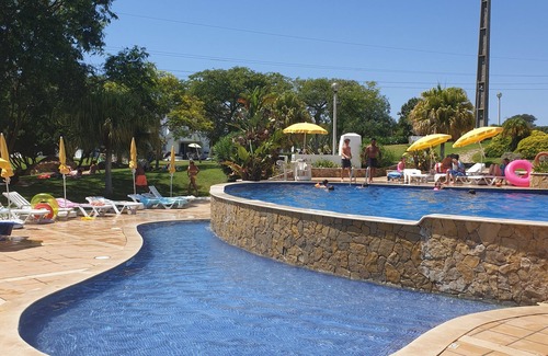 Alpouvar Apartment | Club Albufeira - Air conditioned, 2 beds 2 bath with Fibre WiFi throughout.