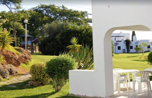 Alpouvar Apartment | CLUBE ALBUFEIRA - Ground floor 3 bedroom, POOLSIDE Free WIFI + UK tv