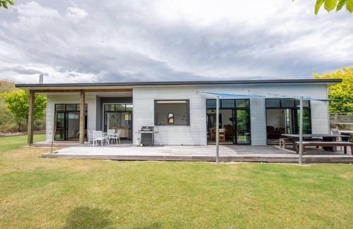Clyde House | Clyde Gem