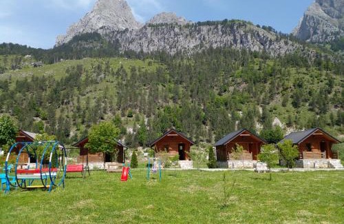 Valbone Villa | CNTR PARK VALBONa