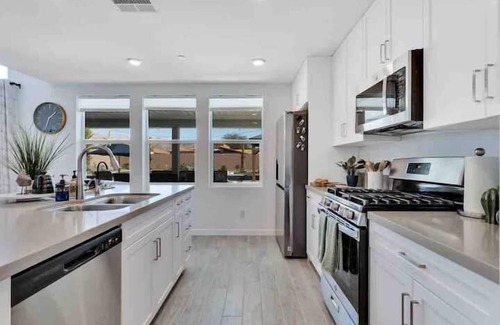 Desert Hot Springs House | Coachella Festivals & Summer Specials, inquire!Putting Green, Bocce, large yard.
