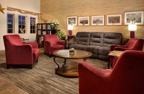 Pullman Hotel | Coast Hilltop Inn