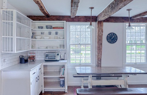 North Stonington House | Coastal Antique farmhouse