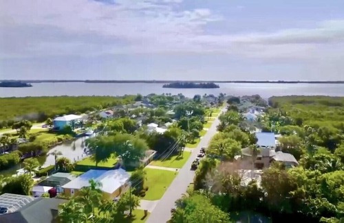 Florida Ridge House | *COASTAL BEAUTIFUL Pool Home All to yourself! *