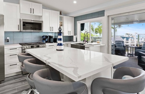 Layton House | Coastal Charmer Direct Gulf-Front Getaway in the