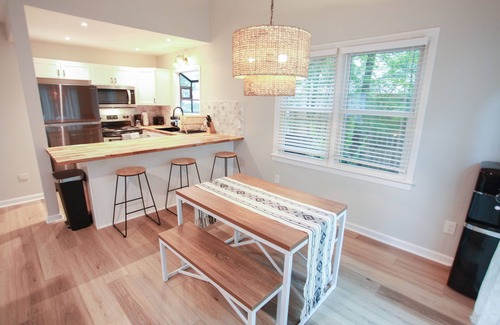 Wilmington House | Coastal Charter Abode