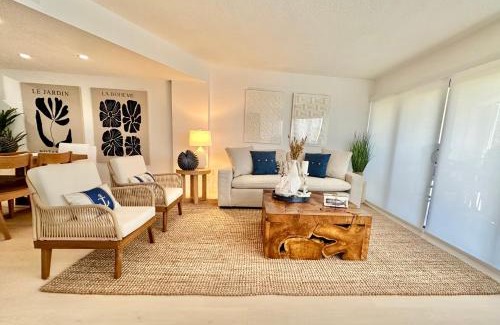Key Largo Apartment | Coastal Chic Getaway Modern 2 Bed 2 Bath Condo in Key Largo, Marina Pool Pickleball