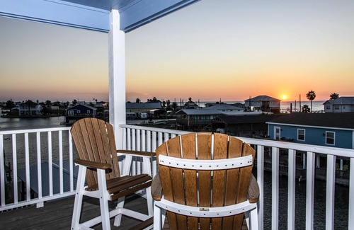 Rockport House | Coastal Class - Best Views!