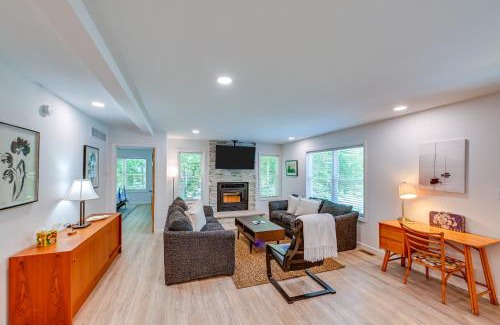 Rehoboth Beach Apartment | Coastal Comfort Rehoboth Beach Getaway with Porch!