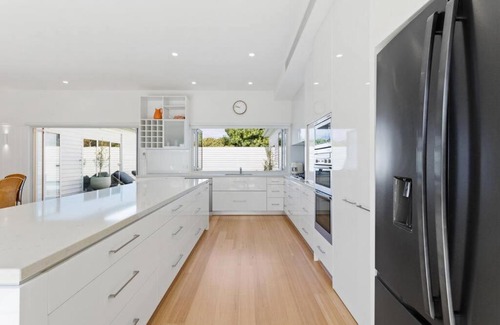 Sorrento House | Coastal Cool -Pool, Tennis Court