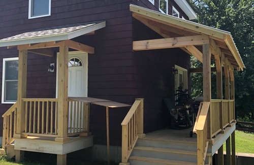 South Kingstown House | Coastal cottage. . Farm and sea