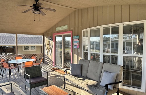 Garden City Cottage | Coastal cottage minutes from the beach. Large front porch for morning sun!