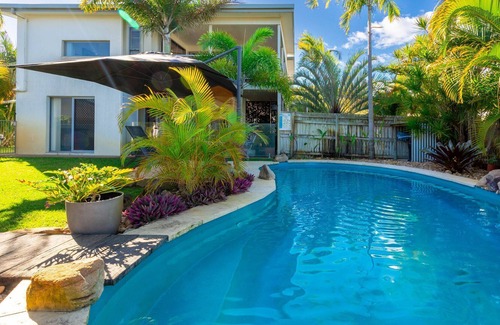 Mulambin House | Coastal Gem!? I'll say.