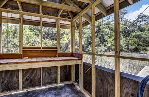 St. Marys House | Coastal Getaway – 2BR, Near Boat Ramp & Ferry