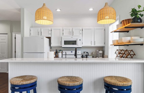 Sea Trail Condo | Coastal Greens Haven - dog-friendly, golf view, 5 min to beach! Sea Trail