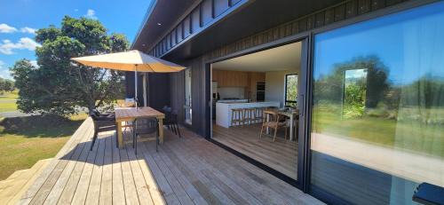 Ahipara House | Coastal Haven, Ahipara Escape