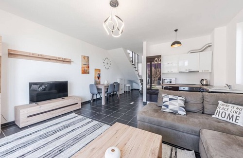 Sakës Apartment | Coastal Haven Talea by PikHost