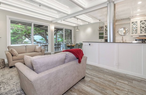 Watsonville House | Coastal Luxury in Your Very Own Beach Home: 3 BR, 3 Bath Custom Pelican Point