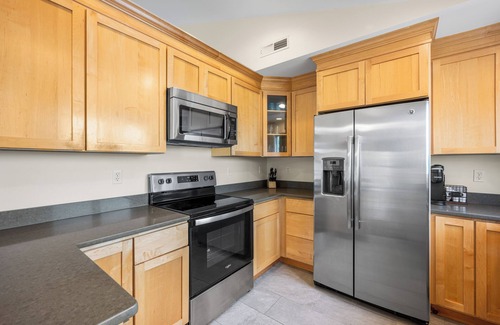 Waterford House | Coastal New England Waterfront Home, Harkness Park, Casinos