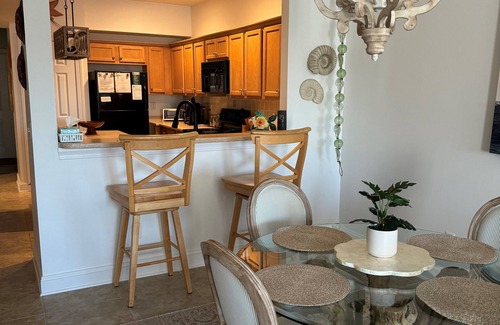 North Myrtle Beach Condo | Coastal Retreat - 2B/2B Sleeps 6 - 1 Block to Beach - Shagger's Dream!