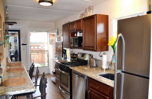 Carlsbad House | Coastal Retreat: Carlsbad Beach & Village only 2 blocks walk