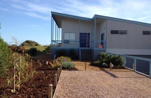 Minlacowie House | Coastal Retreat ~ Panoramic views. Winter off peak special!