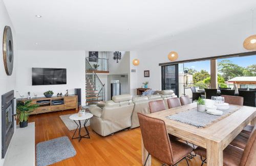 Mollymook House | Coastal Serenity on Mollymook