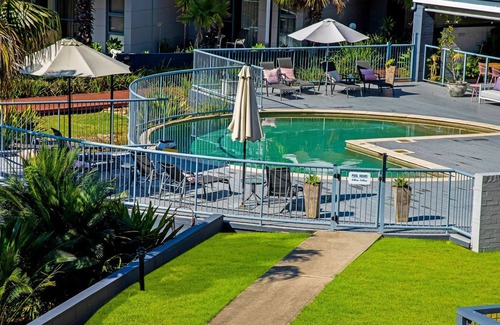 Batehaven Apartment | Coastal Studio with Stunning Beach Views – Perfect for a Relaxing Getaway