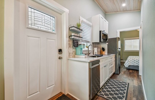 Dunedin House | Coastal Tiny Home on Pinellas Trail w/Heated Pool