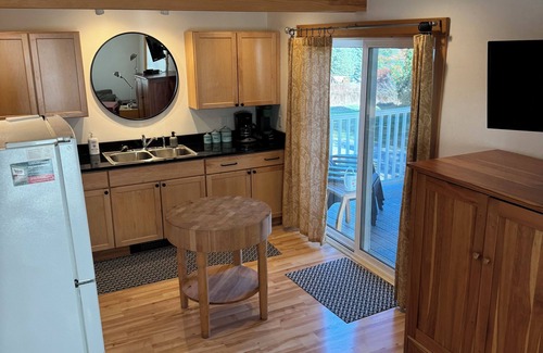 Winter Harbor Apartment | Coastal View 2 bedroom Apartment with Private Balcony in Winter Harbor, Maine