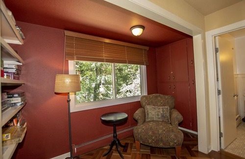 Lake Forest House | Coates by Hauserman Rental Group
