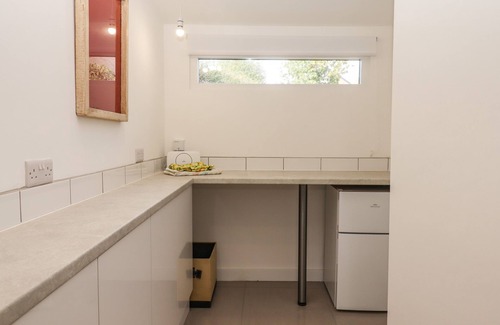 Liverton Cottage | COB COTTAGE, pet friendly, character holiday cottage in Bovey Tracey