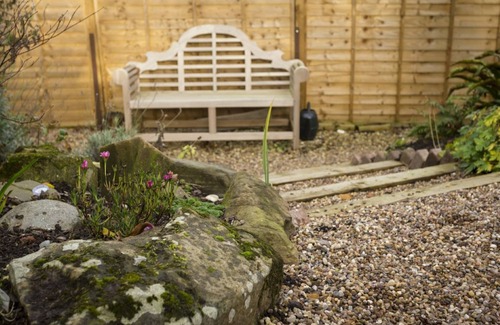 Pembridge Cottage | Cobblers Cottage, A delightful, pet friendly, character cottage.