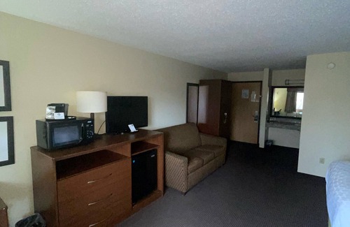 Wisconsin Rapids Hotel | Cobblestone Hotel & Suites – Wisconsin Rapids