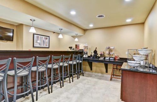 Ambridge Hotel | Cobblestone Inn & Suites - Ambridge