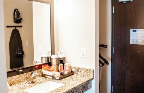 Clarinda Hotel | Cobblestone Inn & Suites - Clarinda