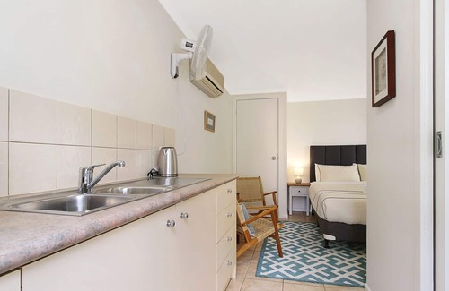 Bright Cottage | Cobden & Wills + Studio