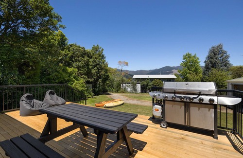 Anakiwa House | Cobham Crib - Anakiwa Holiday Home