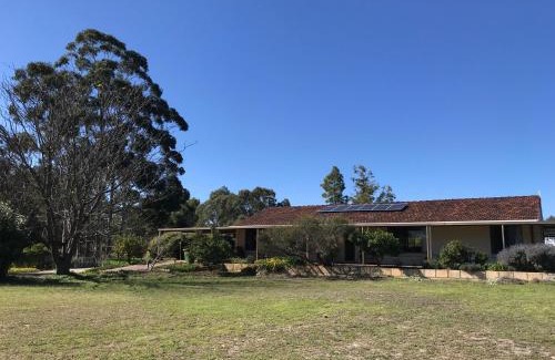 Banjup House | Cockburn Retreat Home 柏斯悠閒民宿