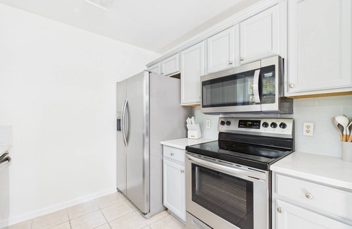 Miramar Beach House | Coco Cabana 74-Home Near Beach-Sleeps 7