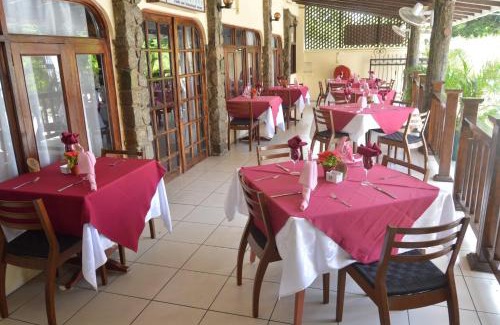 Beau Vallon Hotel | Coco D'or Hotel Seychelles