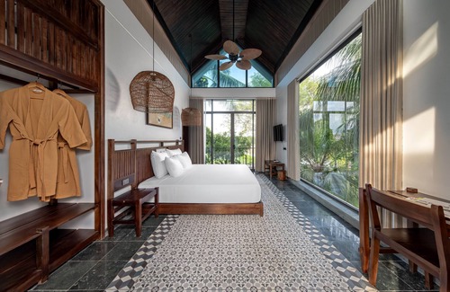 Hoa Lu Hotel | Coco Island Resort Ninh Binh